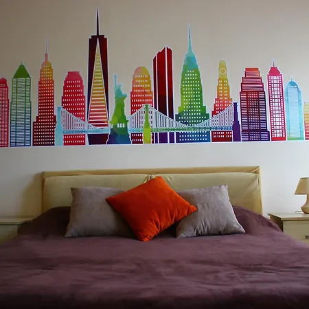 New York Hostel *